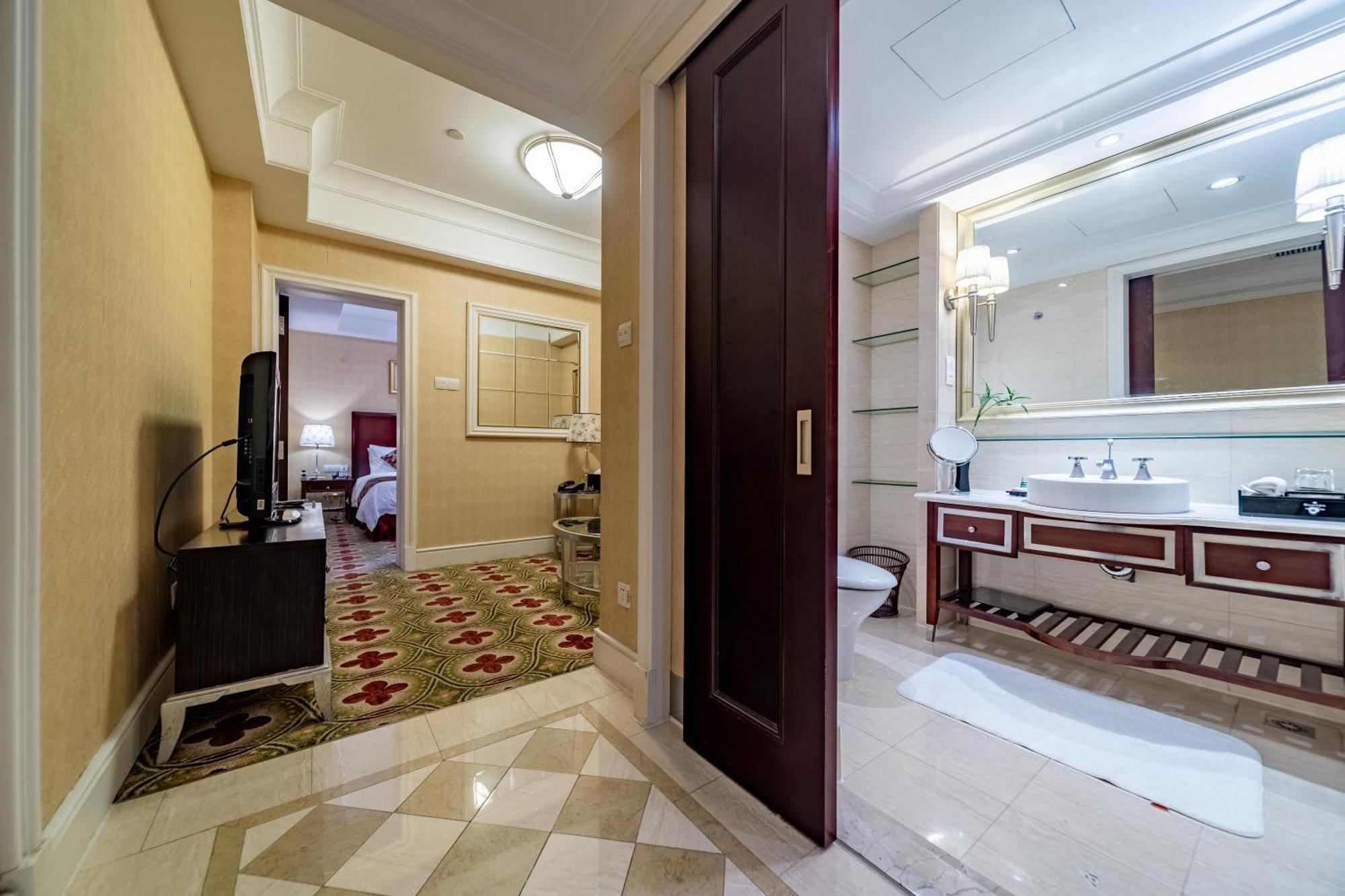 Ramada Yichang Hotel Luaran gambar